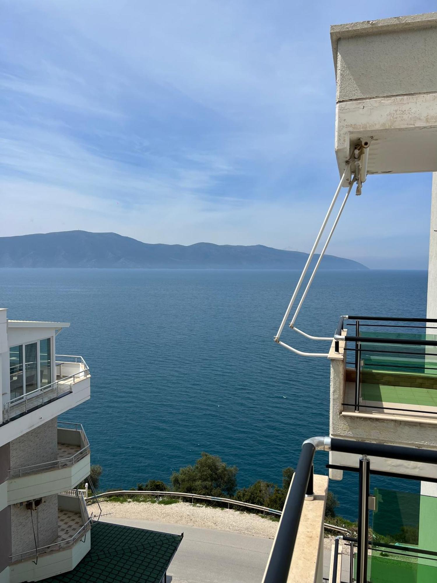 Hotel The Blue Horizon Radhimë Exterior foto
